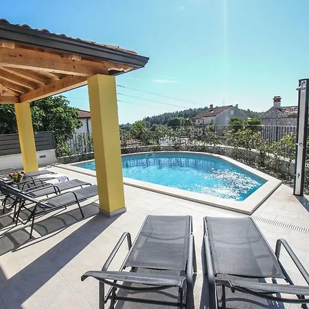 Lovely In With Swimming Pool Porec