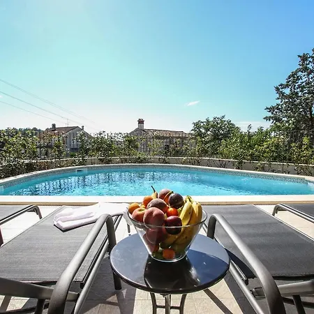 Lovely In With Swimming Pool * Porec