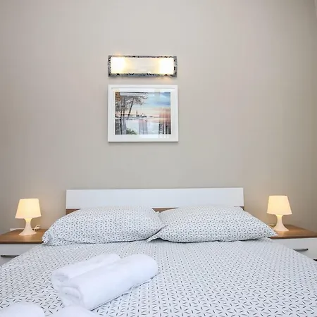 Villa Lovely In With Swimming Pool Porec